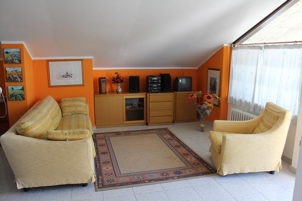 Moie Anna Rita B&B מראה חיצוני תמונה